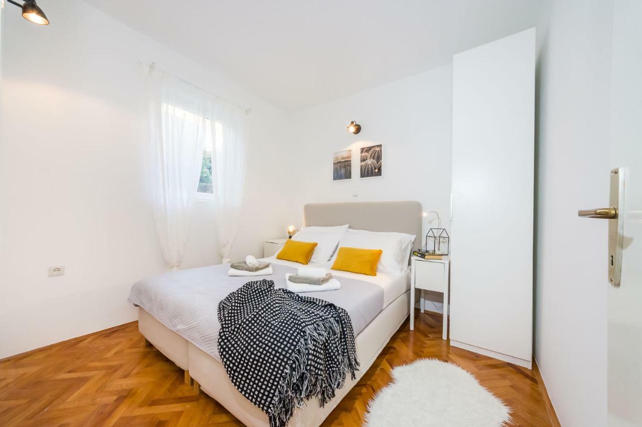 Sestrice Apartment Drage Luaran gambar