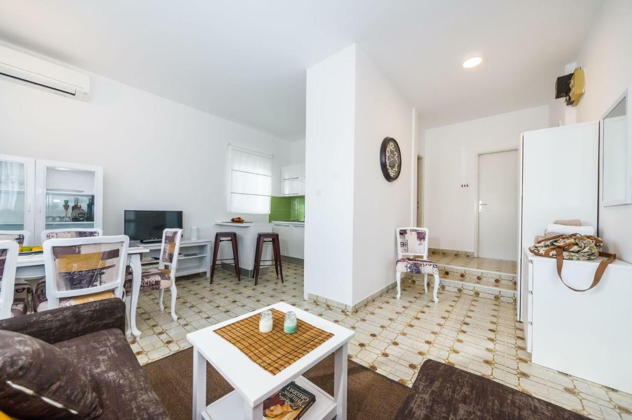 Sestrice Apartment Drage Luaran gambar
